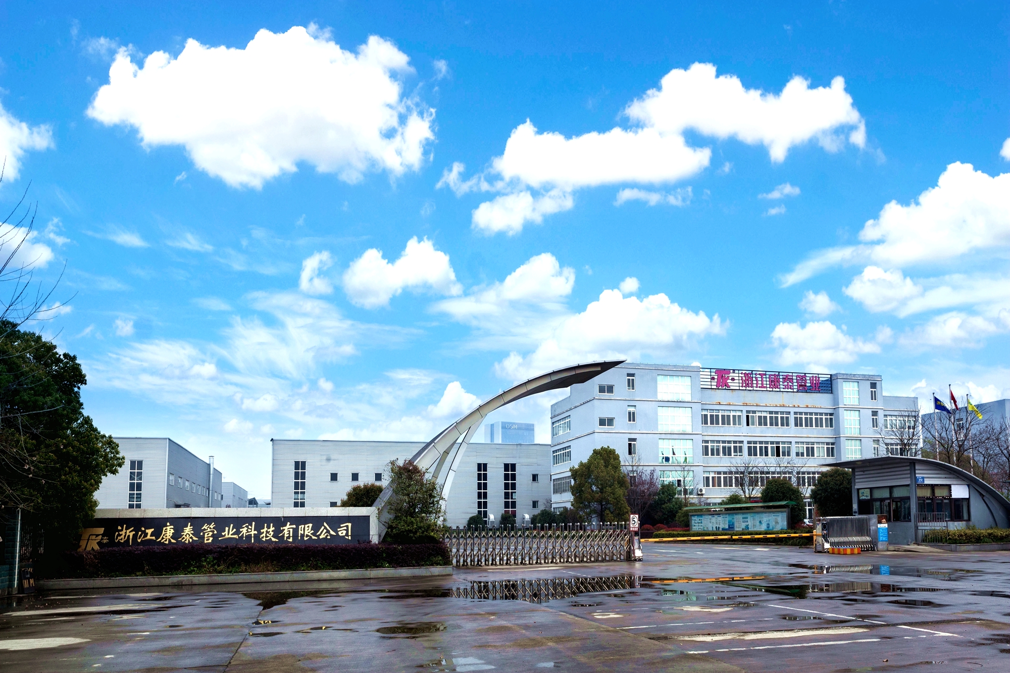 1722474049409027l1p5.jpg 1722474049409027l1p5.jpg